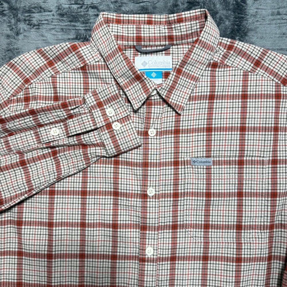 Columbia Button Down‎ Shirt Mens XL Red White Plaid Long Sleeve AM8053